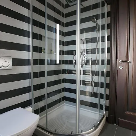 Victoria Hotel Tirana