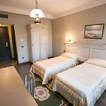 Victoria 4*