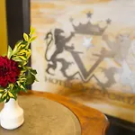 Victoria Hotel