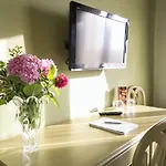 Victoria Hotel 4*