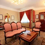 Victoria 4* Tirana