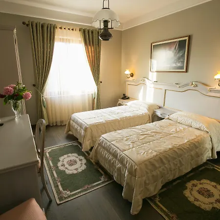 Szálloda Victoria 4*